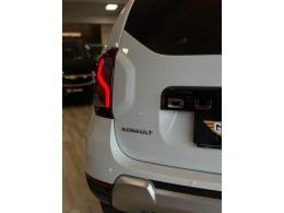 RENAULT - DUSTER - 2017/2018 - Branca - R$ 70.900,00