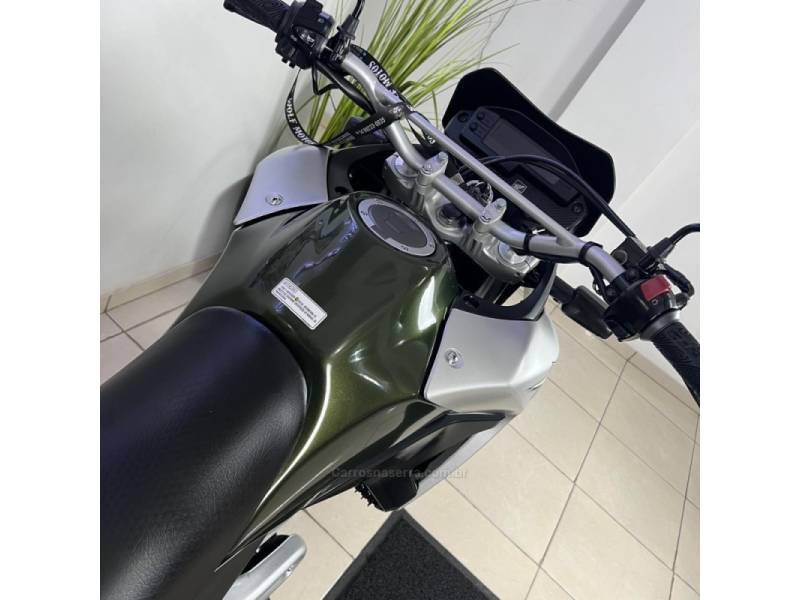 HONDA - XRE 300 - 2017/2017 - Verde - R$ 24.900,00