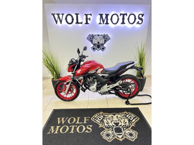 HONDA - CB 250F TWISTER - 2021/2021 - Vermelha - R$ 21.900,00