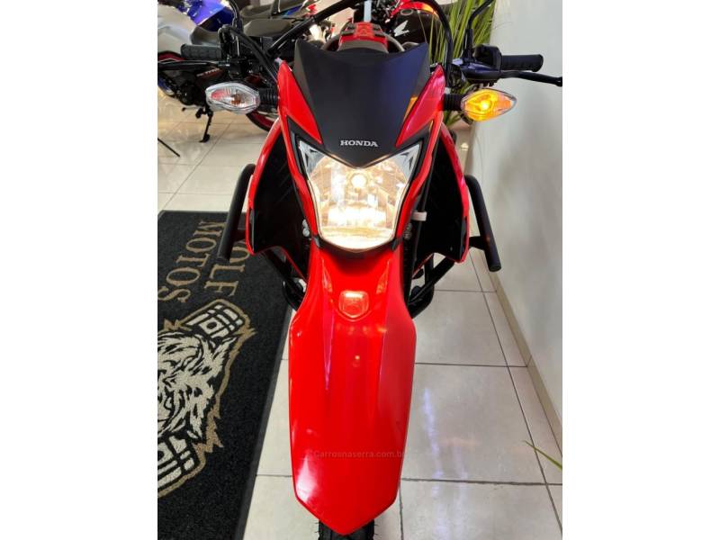 HONDA - NXR 160 - 2022/2022 - Vermelha - R$ 21.900,00