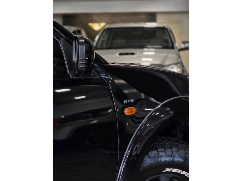 MITSUBISHI - L200 TRITON - 2011/2012 - Preta - R$ 94.900,00