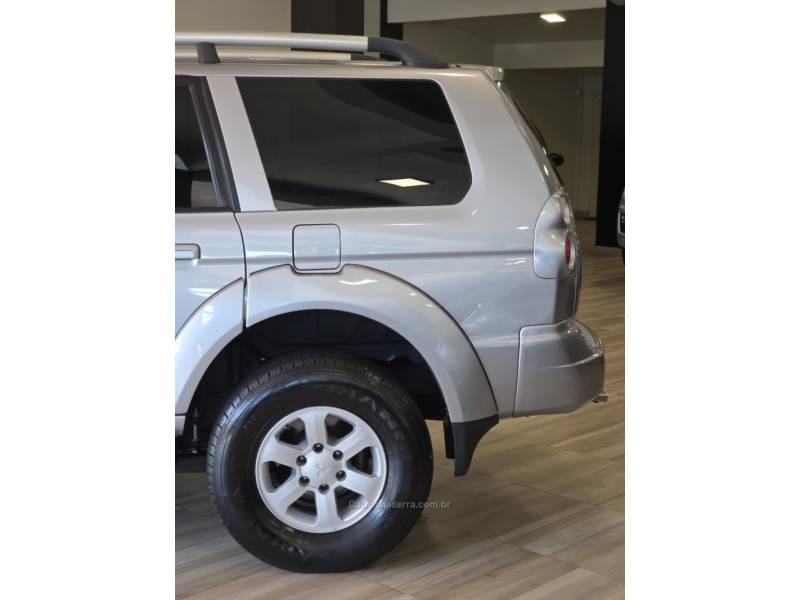 MITSUBISHI - PAJERO SPORT - 2007/2008 - Prata - R$ 63.900,00