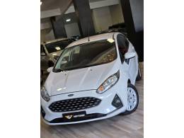 FORD - FIESTA - 2018/2018 - Branca - R$ 59.900,00