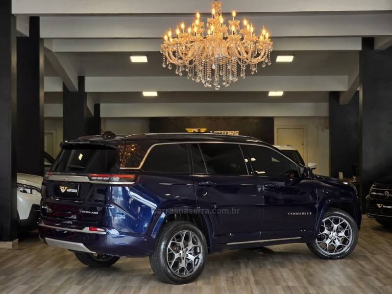 JEEP - COMMANDER - 2023/2023 - Azul - R$ 198.900,00