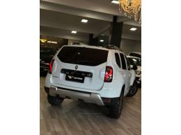 RENAULT - DUSTER - 2017/2018 - Branca - R$ 70.900,00