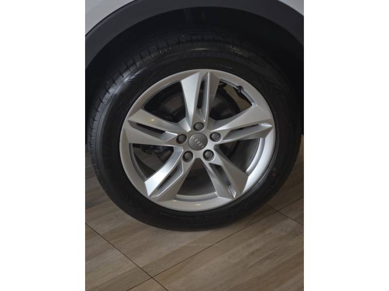 AUDI - Q3 - 2016/2017 - Branca - R$ 102.900,00