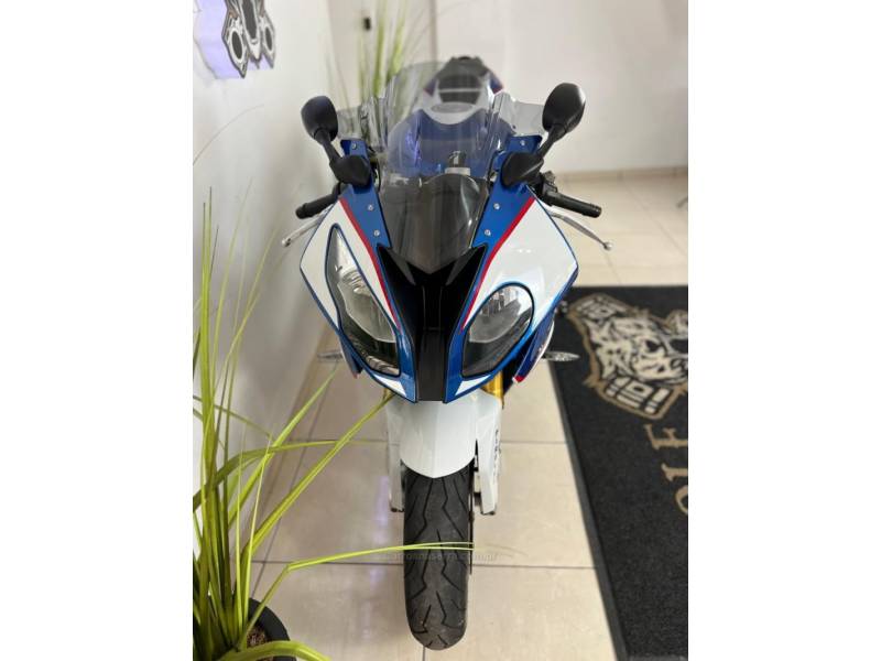 BMW - S 1000 - 2015/2016 - Branca - R$ 74.900,00
