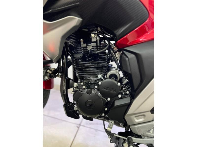 YAMAHA - FAZER - 2020/2020 - Vermelha - R$ 20.900,00