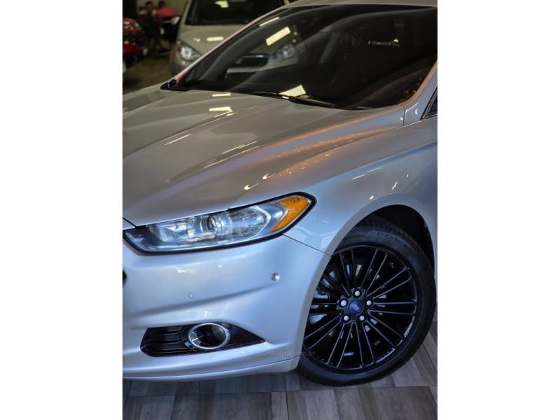 FORD - FUSION - 2014/2015 - Prata - R$ 85.900,00