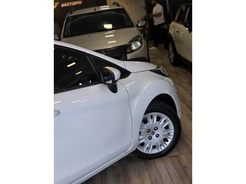 FORD - FIESTA - 2018/2018 - Branca - R$ 59.900,00