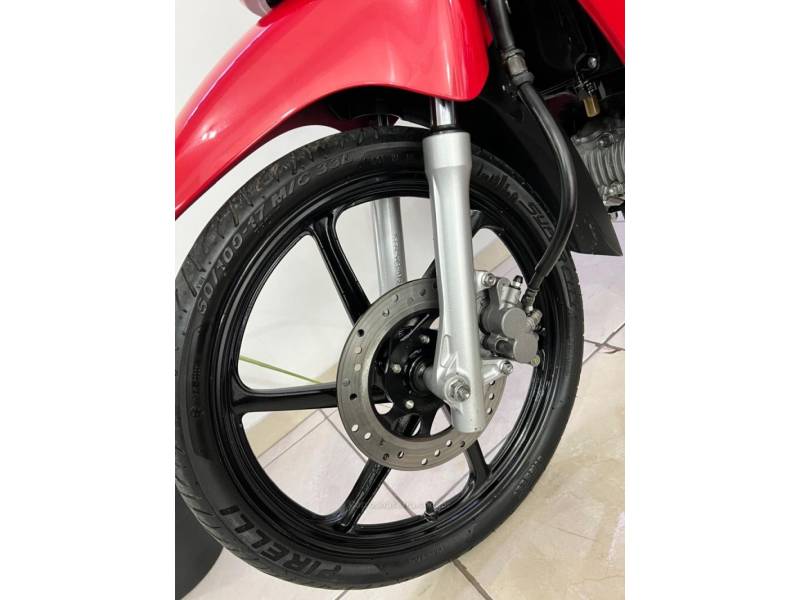 HONDA - BIZ 125 - 2016/2016 - Vermelha - R$ 13.900,00