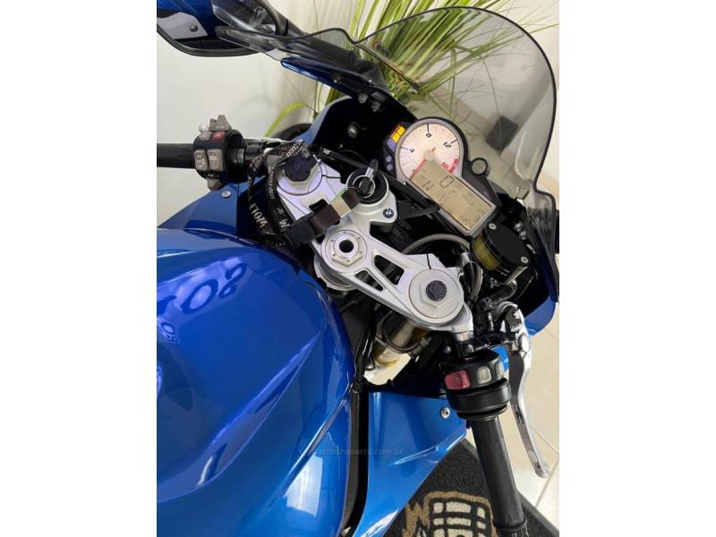 BMW - S 1000 - 2015/2016 - Branca - R$ 74.900,00