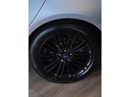 FORD - FUSION - 2014/2015 - Prata - R$ 85.900,00