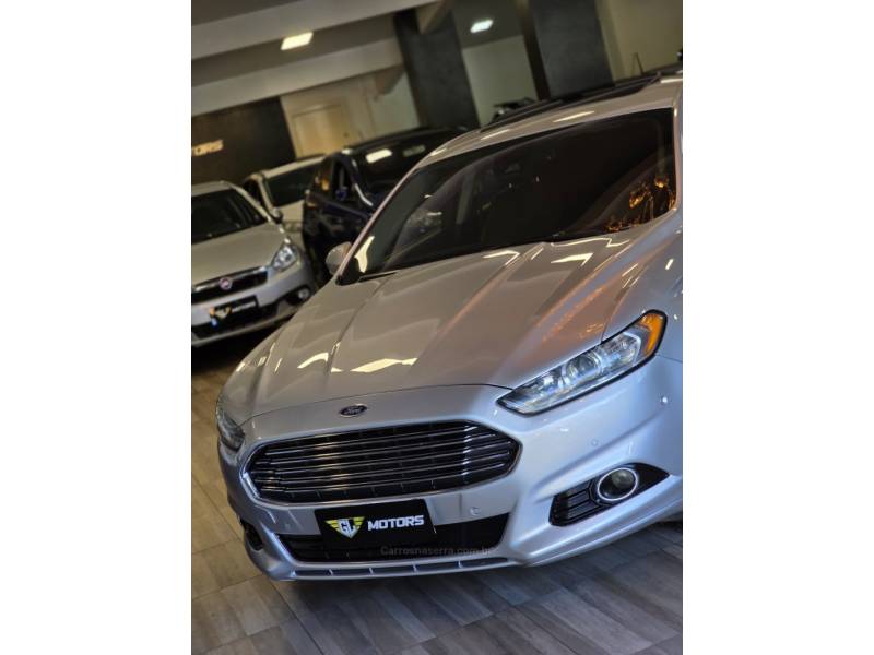FORD - FUSION - 2014/2015 - Prata - R$ 85.900,00