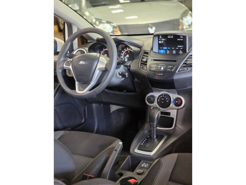FORD - FIESTA - 2018/2018 - Branca - R$ 59.900,00