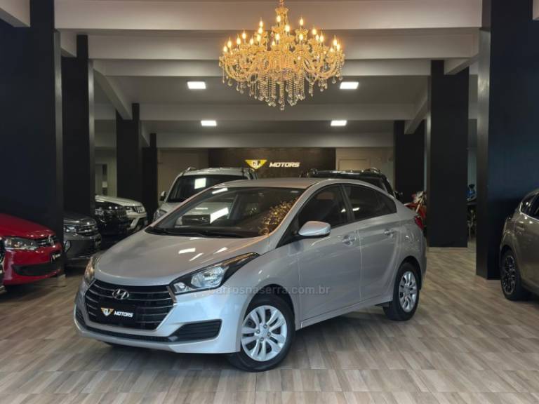HYUNDAI - HB20S - 2016/2016 - Prata - R$ 59.900,00