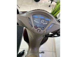 HONDA - BIZ 125 - 2021/2021 - Marrom - R$ 16.500,00