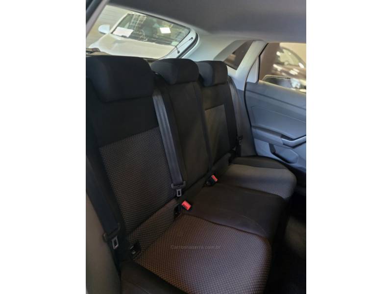 VOLKSWAGEN - POLO - 2018/2019 - Branca - R$ 67.900,00