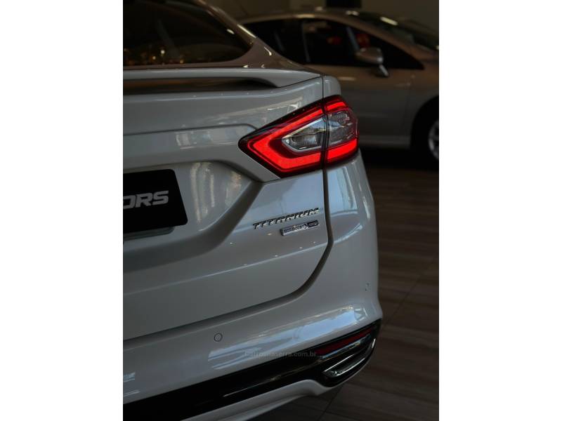 FORD - FUSION - 2013/2013 - Branca - R$ 77.900,00