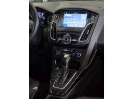 FORD - FOCUS - 2017/2017 - Cinza - R$ 68.900,00