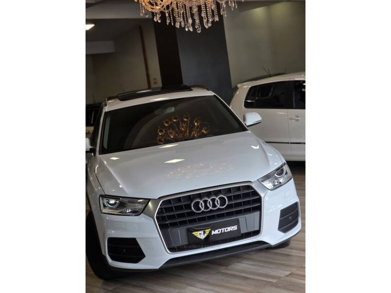 AUDI - Q3 - 2016/2017 - Branca - R$ 102.900,00