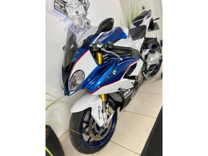 BMW - S 1000 - 2015/2016 - Branca - R$ 74.900,00