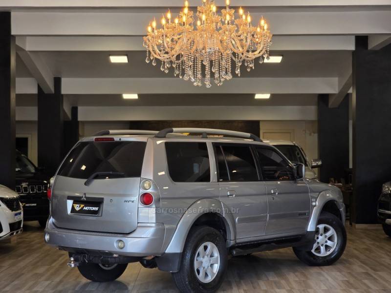 MITSUBISHI - PAJERO SPORT - 2007/2008 - Prata - R$ 63.900,00