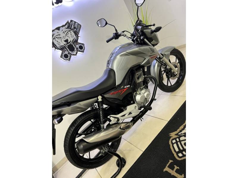 HONDA - CG 160 - 2021/2021 - Prata - R$ 16.900,00