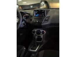 FORD - FIESTA - 2018/2018 - Branca - R$ 59.900,00