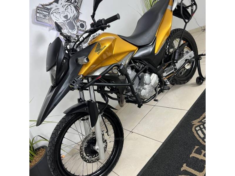 HONDA - XRE 300 - 2011/2011 - Amarela - R$ 18.900,00