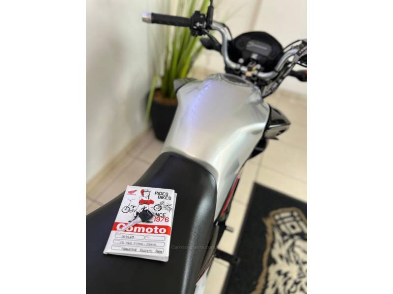 HONDA - CG 160 - 2022/2023 - Prata - R$ 19.900,00