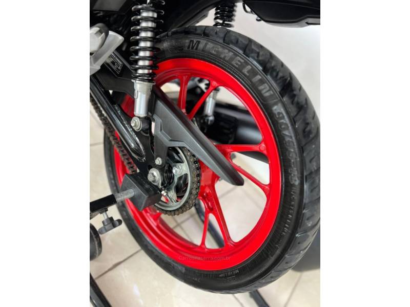 HONDA - CG 160 - 2022/2023 - Prata - R$ 19.900,00