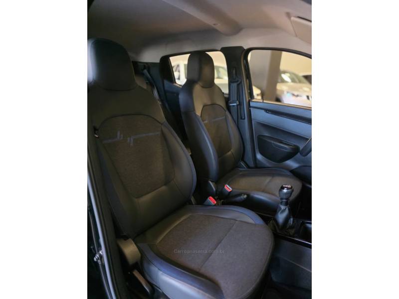 RENAULT - KWID - 2023/2024 - Preta - R$ 59.900,00