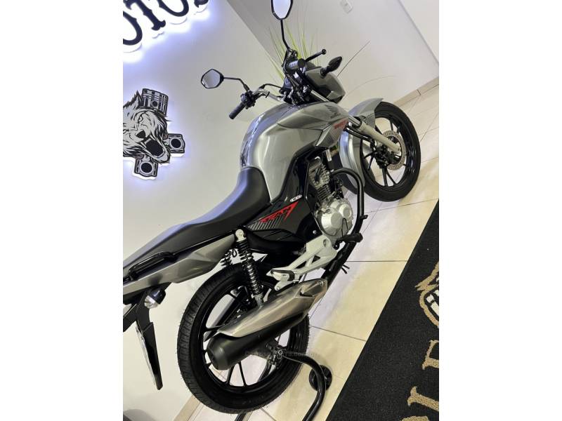 HONDA - CG 160 - 2021/2021 - Prata - R$ 16.900,00