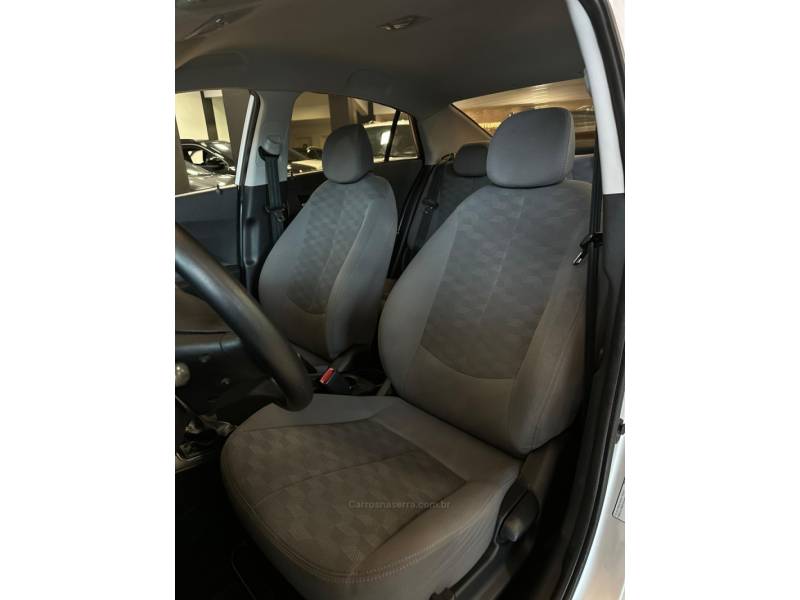 HYUNDAI - HB20S - 2016/2016 - Prata - R$ 59.900,00