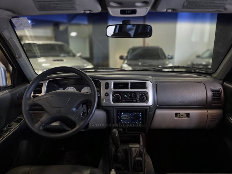 MITSUBISHI - PAJERO SPORT - 2007/2008 - Prata - R$ 63.900,00