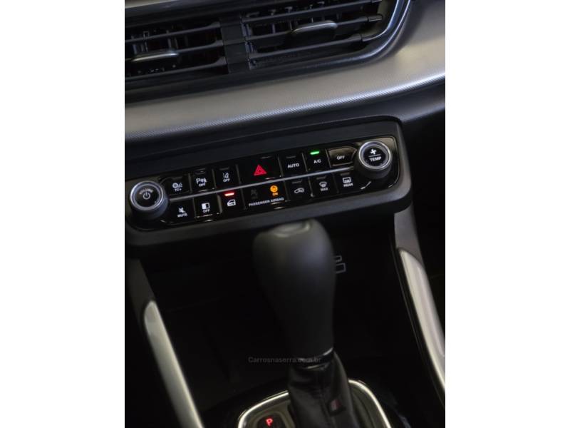 FIAT - FASTBACK - 2023/2023 - Cinza - R$ 113.900,00