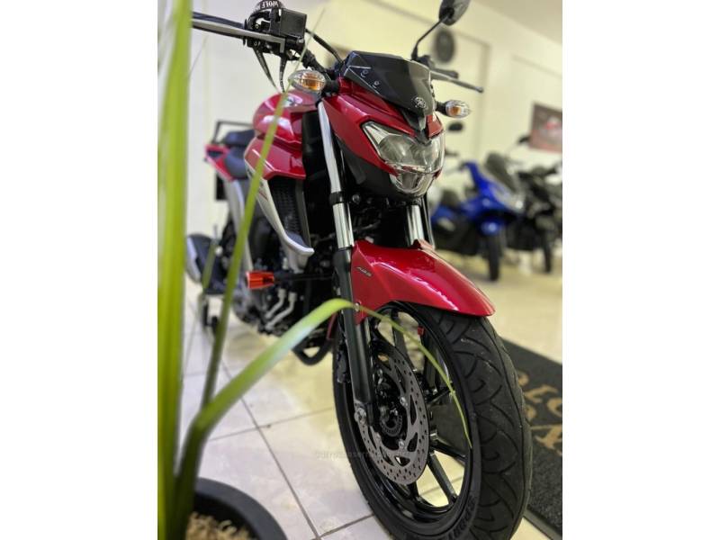YAMAHA - FAZER - 2020/2020 - Vermelha - R$ 20.900,00