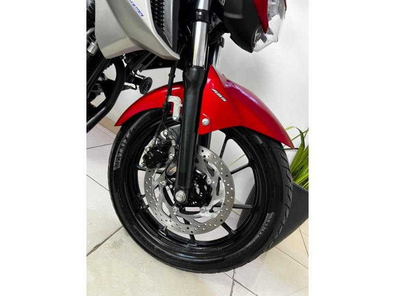 YAMAHA - FAZER - 2019/2020 - Vermelha - R$ 20.900,00