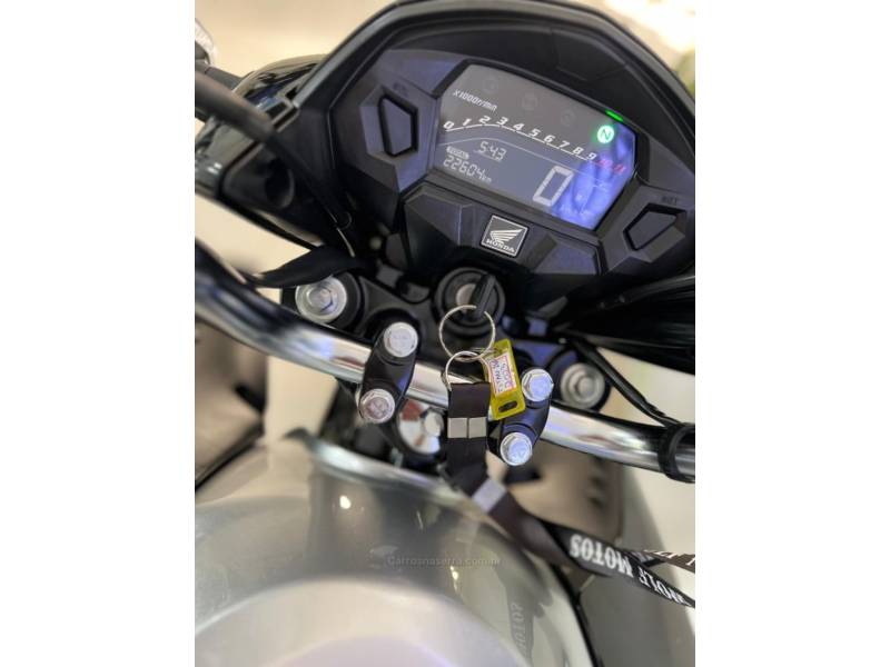 HONDA - CG 160 - 2022/2023 - Prata - R$ 19.900,00