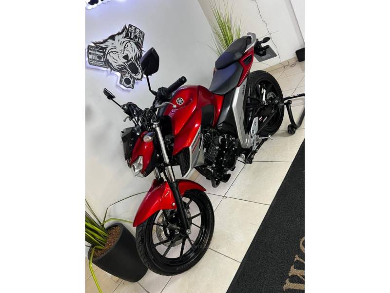 YAMAHA - FAZER - 2019/2020 - Vermelha - R$ 20.900,00