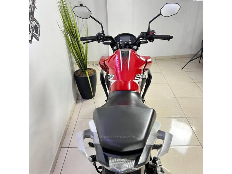 HONDA - CB 250F TWISTER - 2022/2022 - Vermelha - R$ 22.900,00