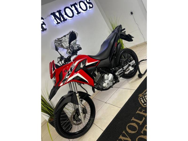 HONDA - XRE 300 - 2021/2022 - Vermelha - R$ 31.900,00