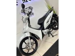 HONDA - BIZ 125 - 2013/2013 - Branca - R$ 12.500,00