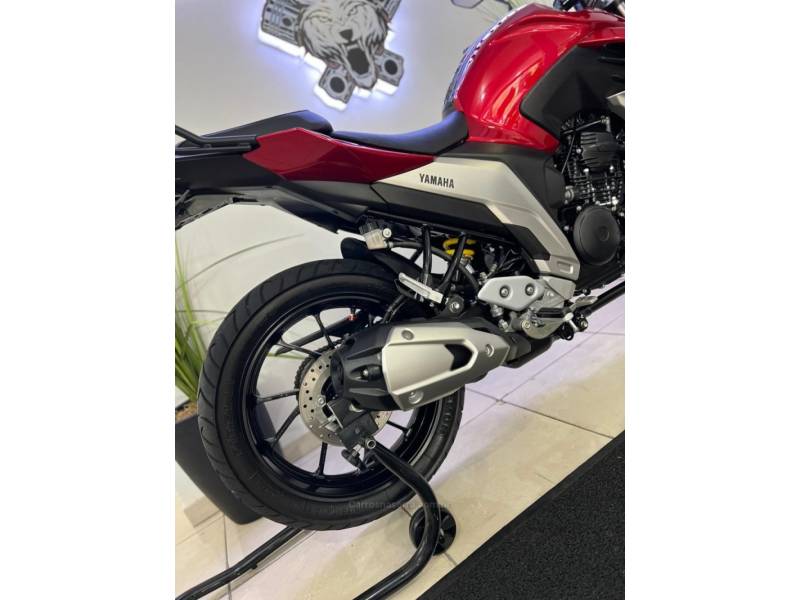 YAMAHA - FAZER - 2020/2020 - Vermelha - R$ 20.900,00