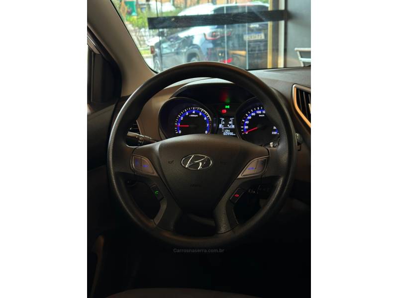 HYUNDAI - HB20S - 2016/2016 - Prata - R$ 59.900,00