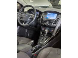 FORD - FOCUS - 2017/2017 - Cinza - R$ 68.900,00