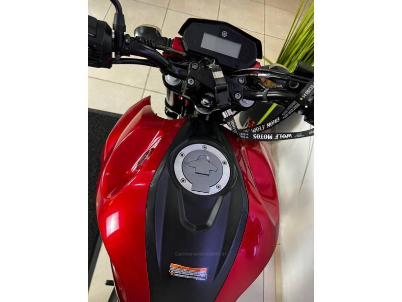 YAMAHA - FAZER - 2019/2020 - Vermelha - R$ 20.900,00