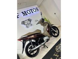 HONDA - BIZ 125 - 2021/2021 - Marrom - R$ 15.900,00