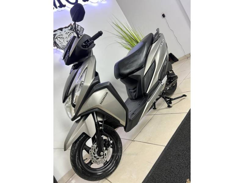 HONDA - ELITE - 2024/2025 - Prata - R$ 15.500,00